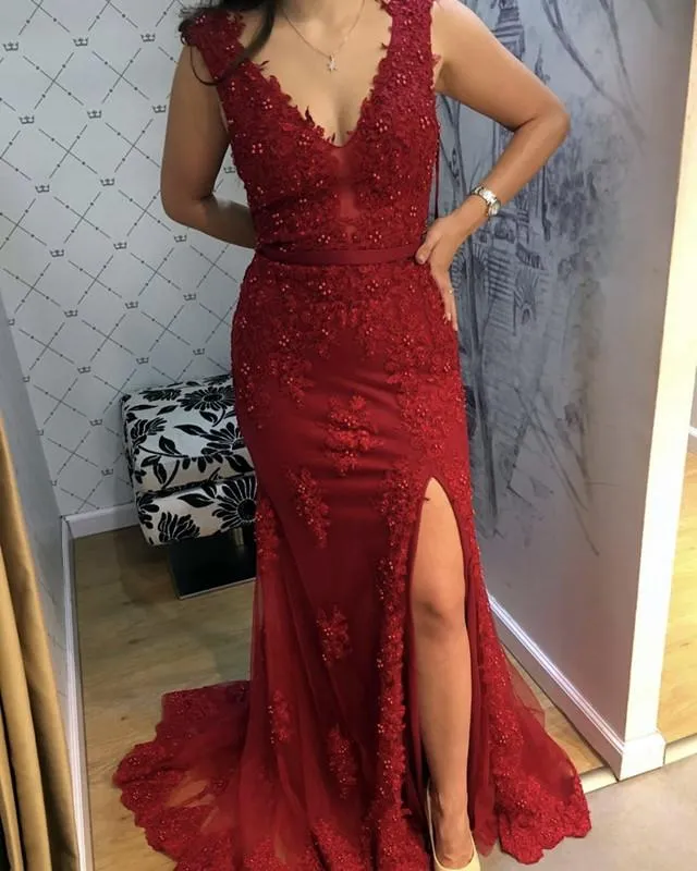 Elegant V Neck Lace Mermaid Prom Dresses With Slit