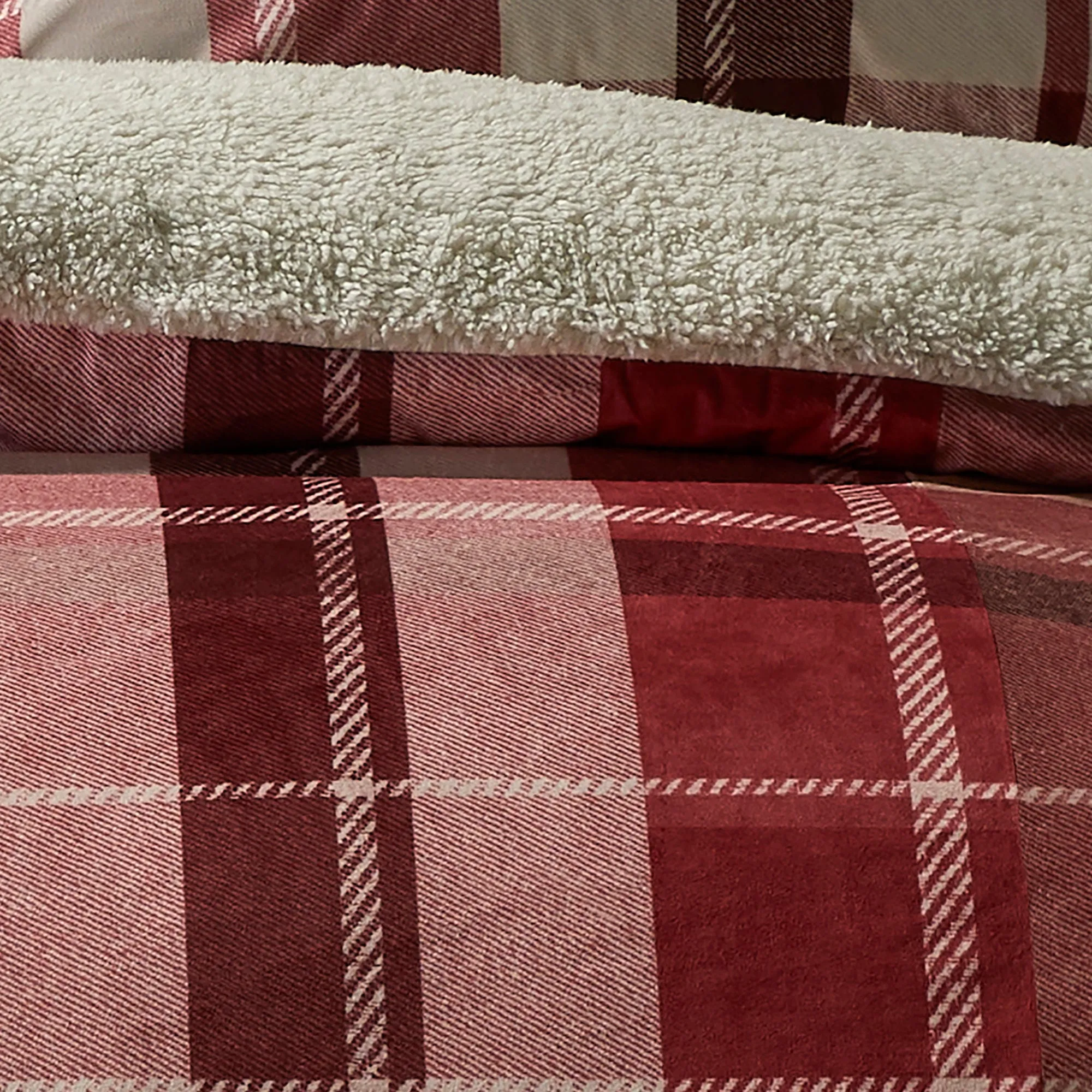Fusion Snug Mulford Check Duvet Cover Set - Red